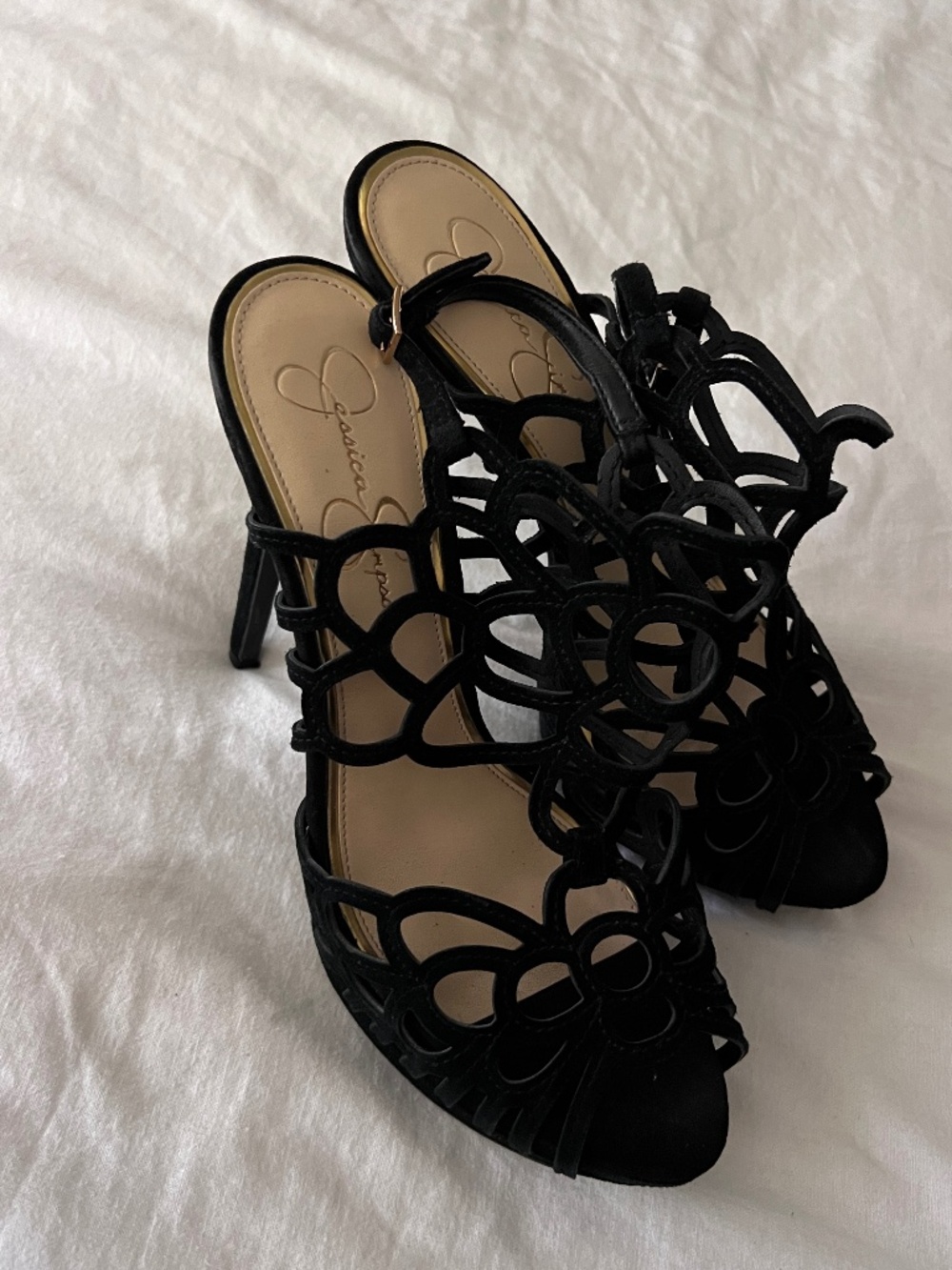 Jessica Simpson Women's Weslynn Platform Pump - Picture 4 of 6